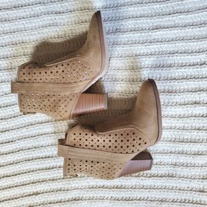 Just Fab Heeled Tan Bootie